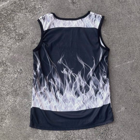 Fly Emirates Tank - Picture 4 of 6